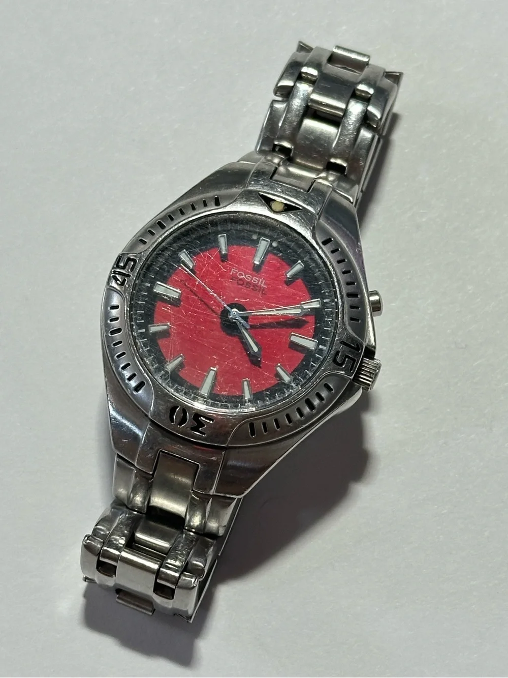 Y2K OlderBrotherCore Fossil Stainless Watch w/ Red Dial AM-3540 (Untested) Goth